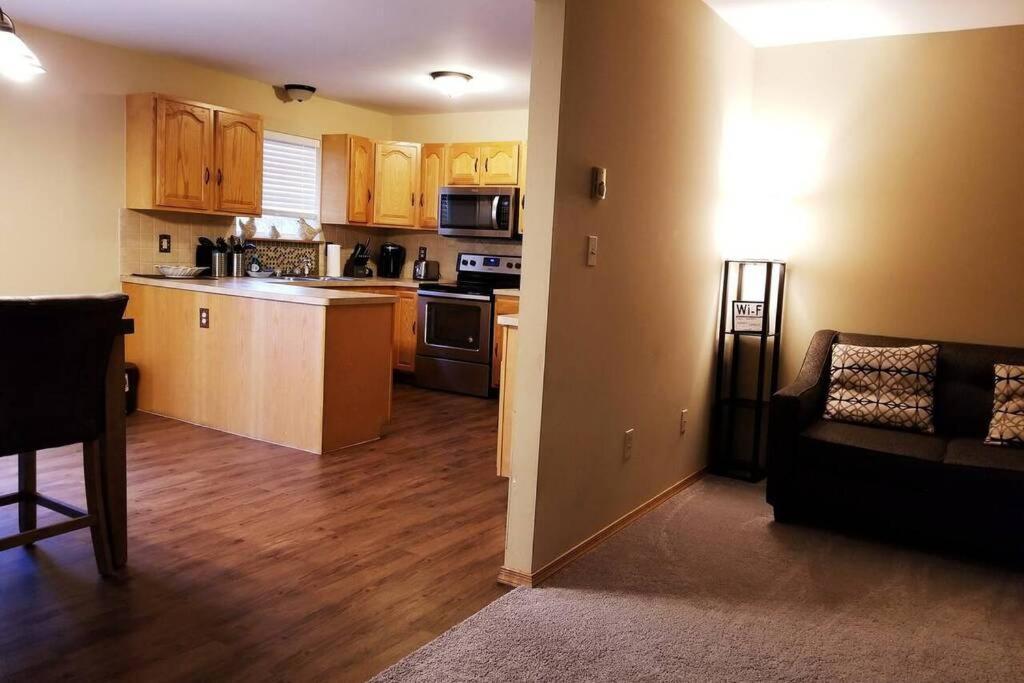 *Amenity-Filled Waterfront Oasis @Saw Creek Estates Near Waterfalls And Hiking* East Stroudsburg Eksteriør billede